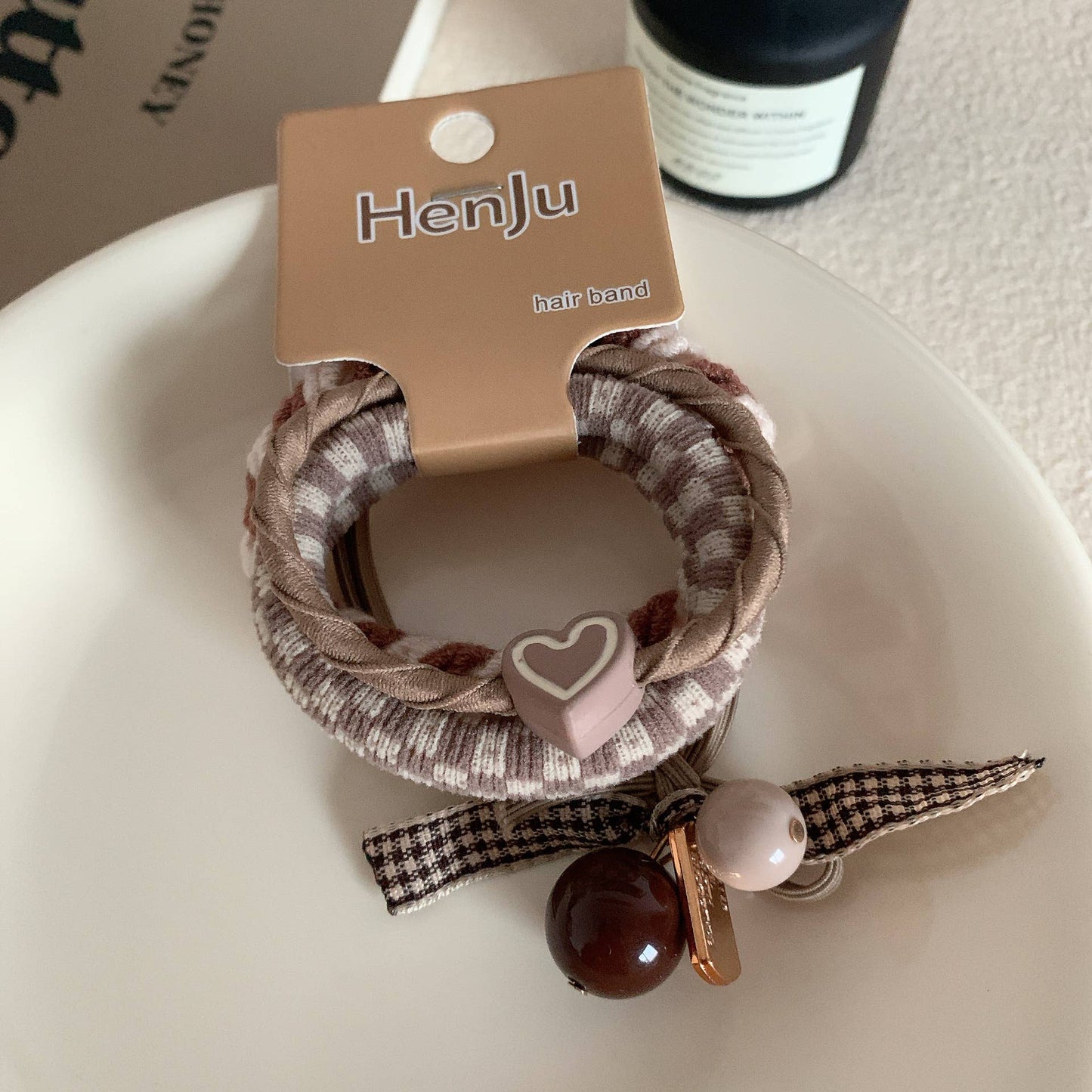 Highly Elastic and Durable Hair Ties for Everyday Use