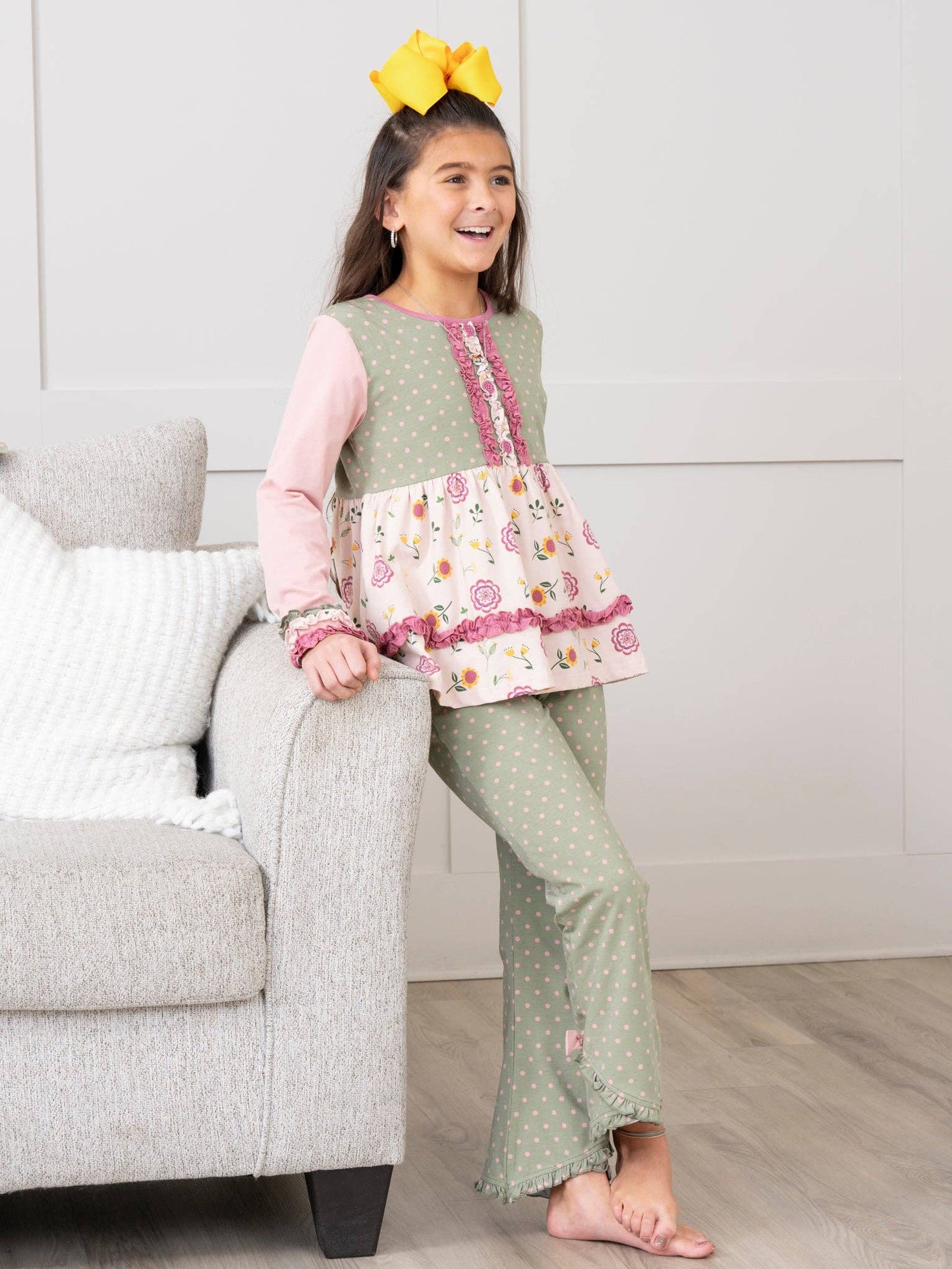 Bloomberry Fields Ruffle Trim Outfit