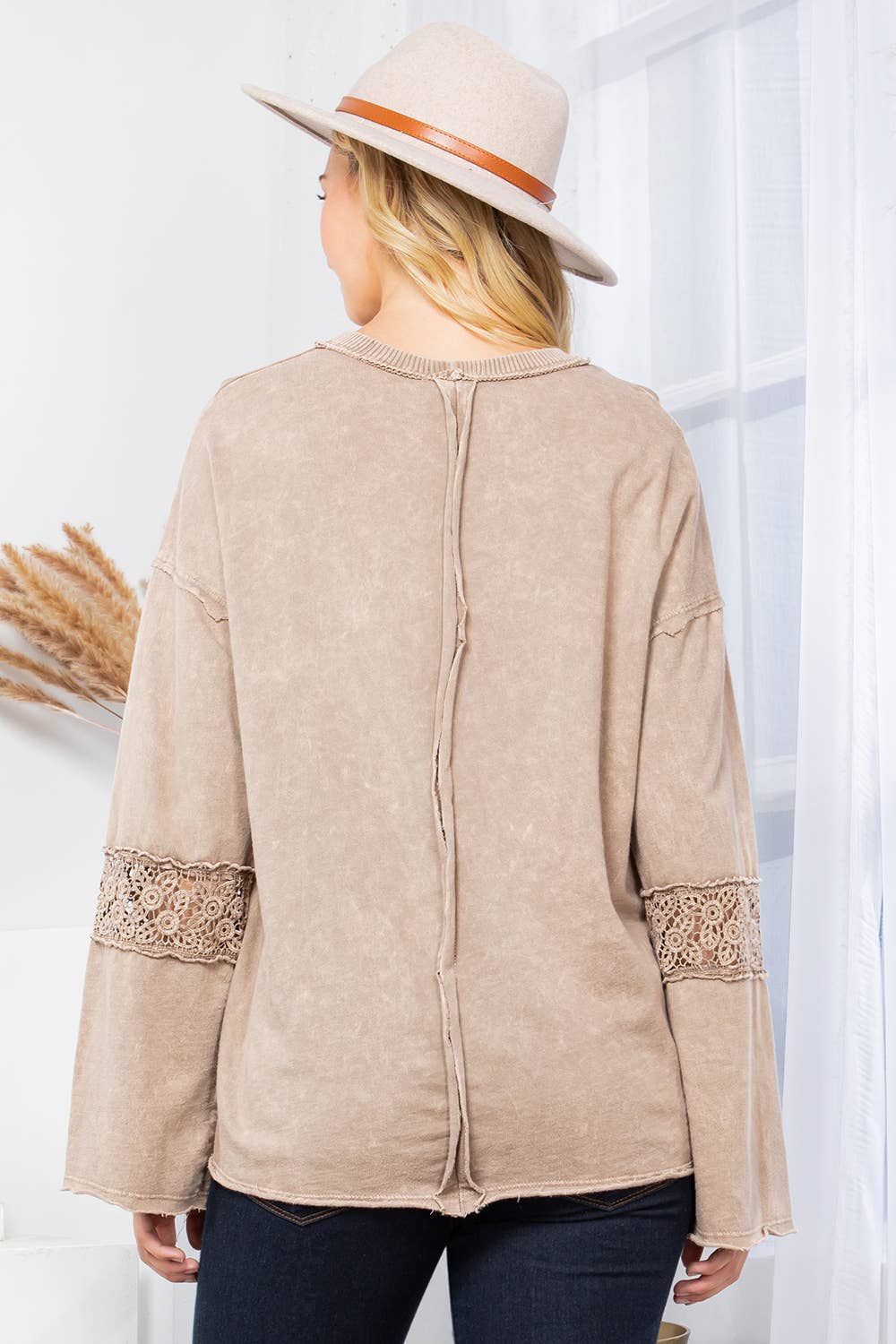 Mineral Wash BOHO Floral Lace Sweatshirt HT5504