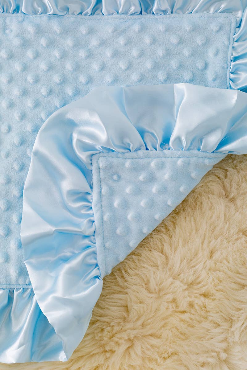 BKB40017: BABY BLUE SECURITY BABY BLANKET W/RUFFLE TRIM.