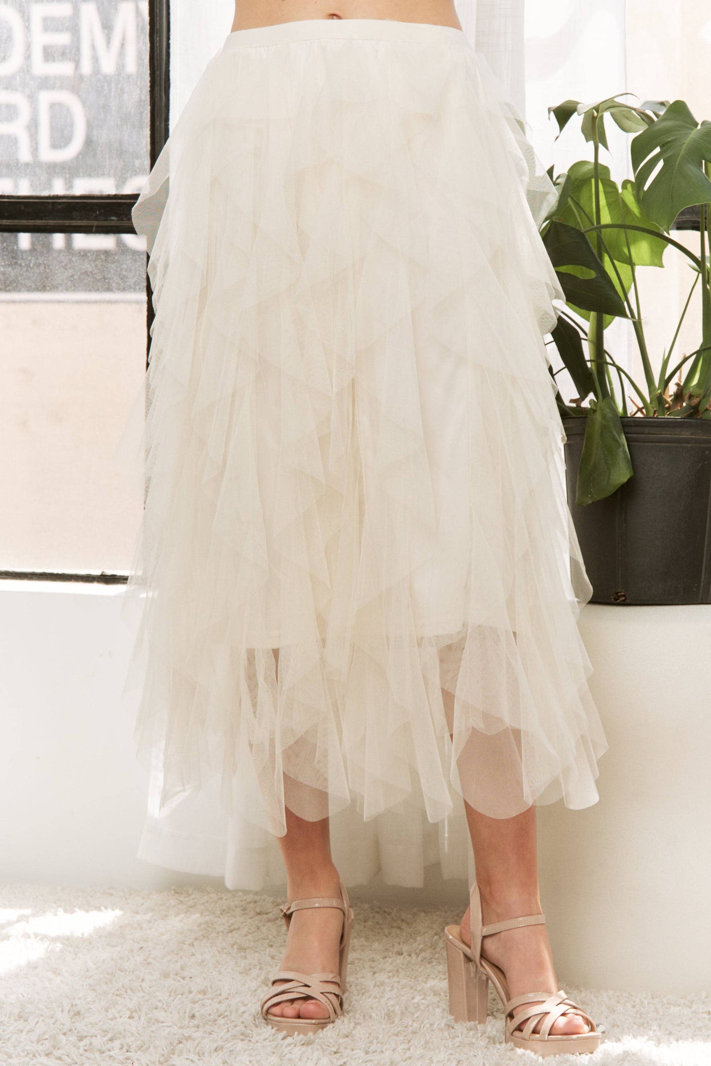 CASCADING TULLE MESH LAYERED MAX SKIRT