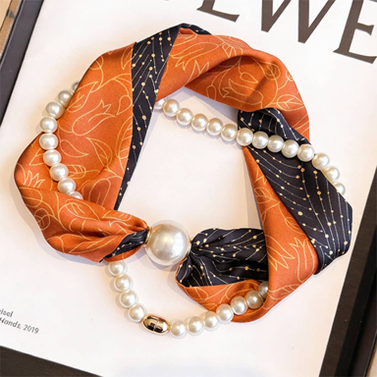 Pearl Magnetic Skinny Silk Neck Scarf_CWASC03934