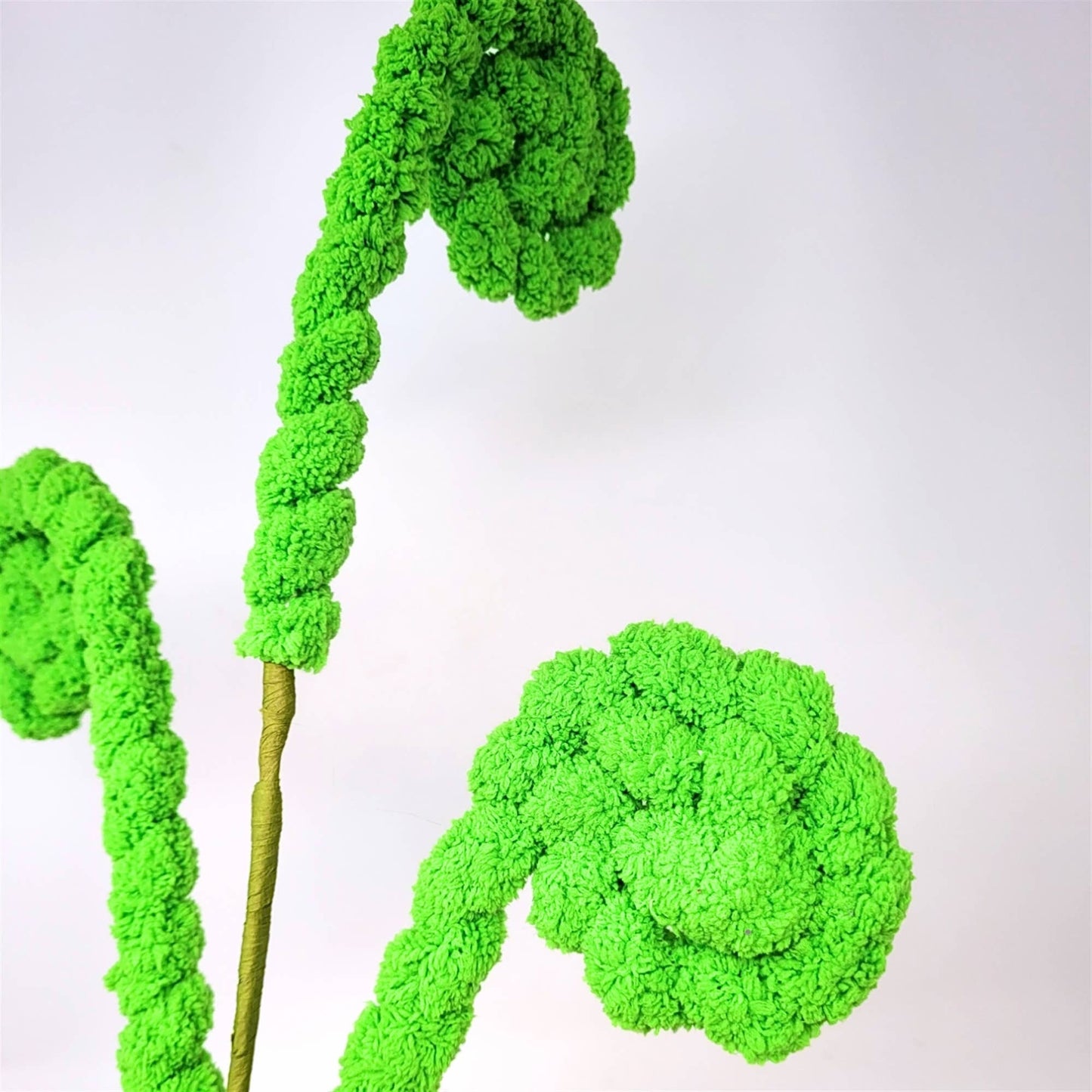 Faux Sherpa Curl Spray - Green 24”