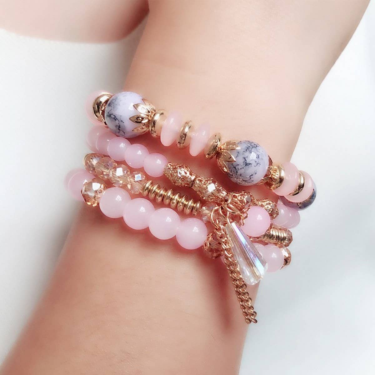 CWAJE2504_BOHEMIAN MULTI-LAYER BEADED CRYSTAL BRACELET