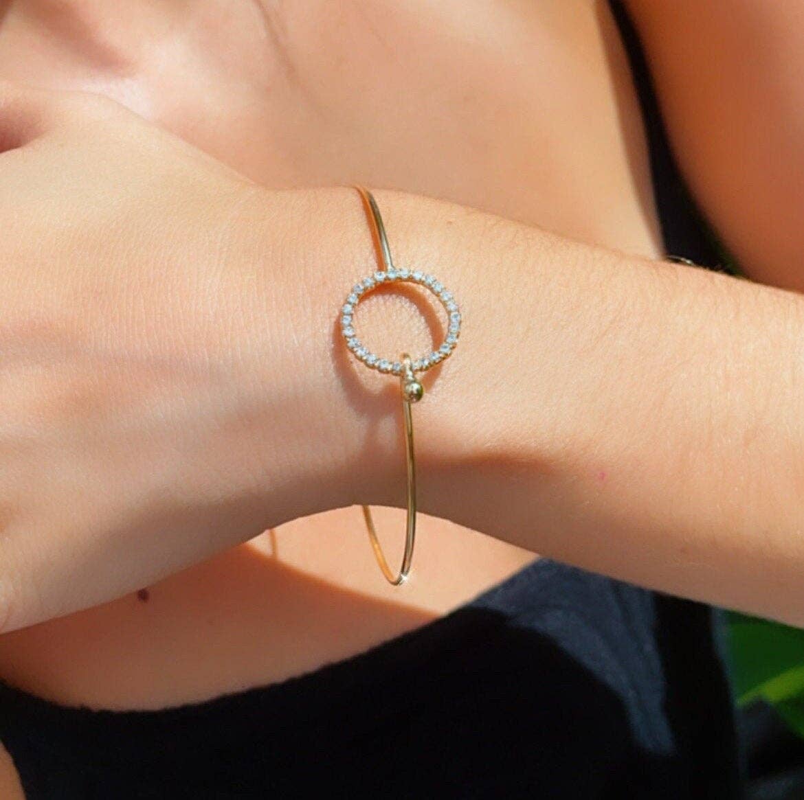 18k Gold Filled Dainty Cubic Zirconia Circle Or Star Bangle