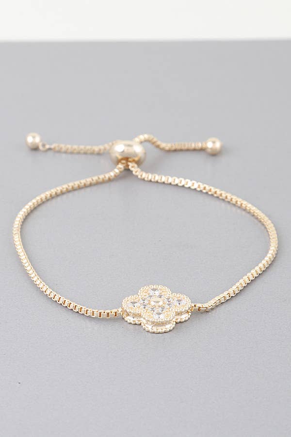 Quatrefoil Bejeweled Clover Box Chain Bracelet