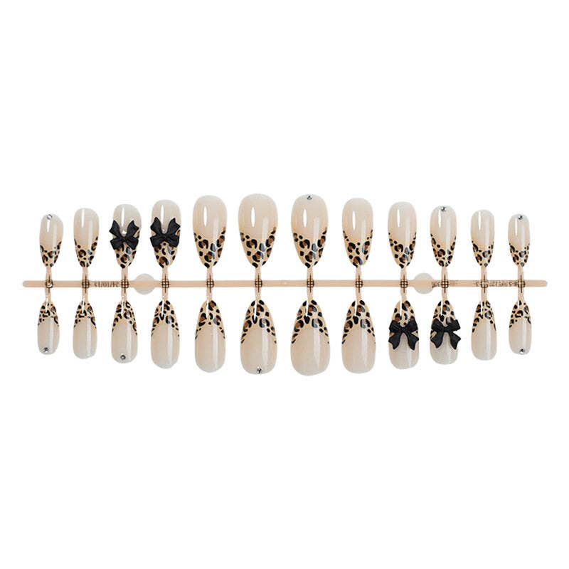 Almond Nails Winter Fall Leopard Print False Nails High Quality