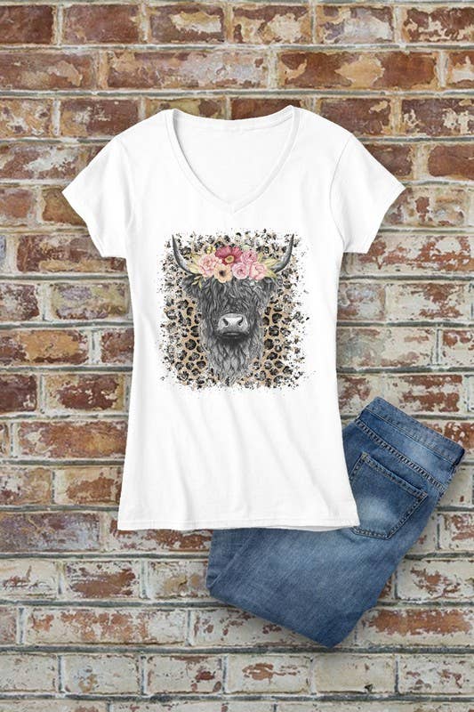 Highland Cow, Women's Fitted V-Neck T-Shirt