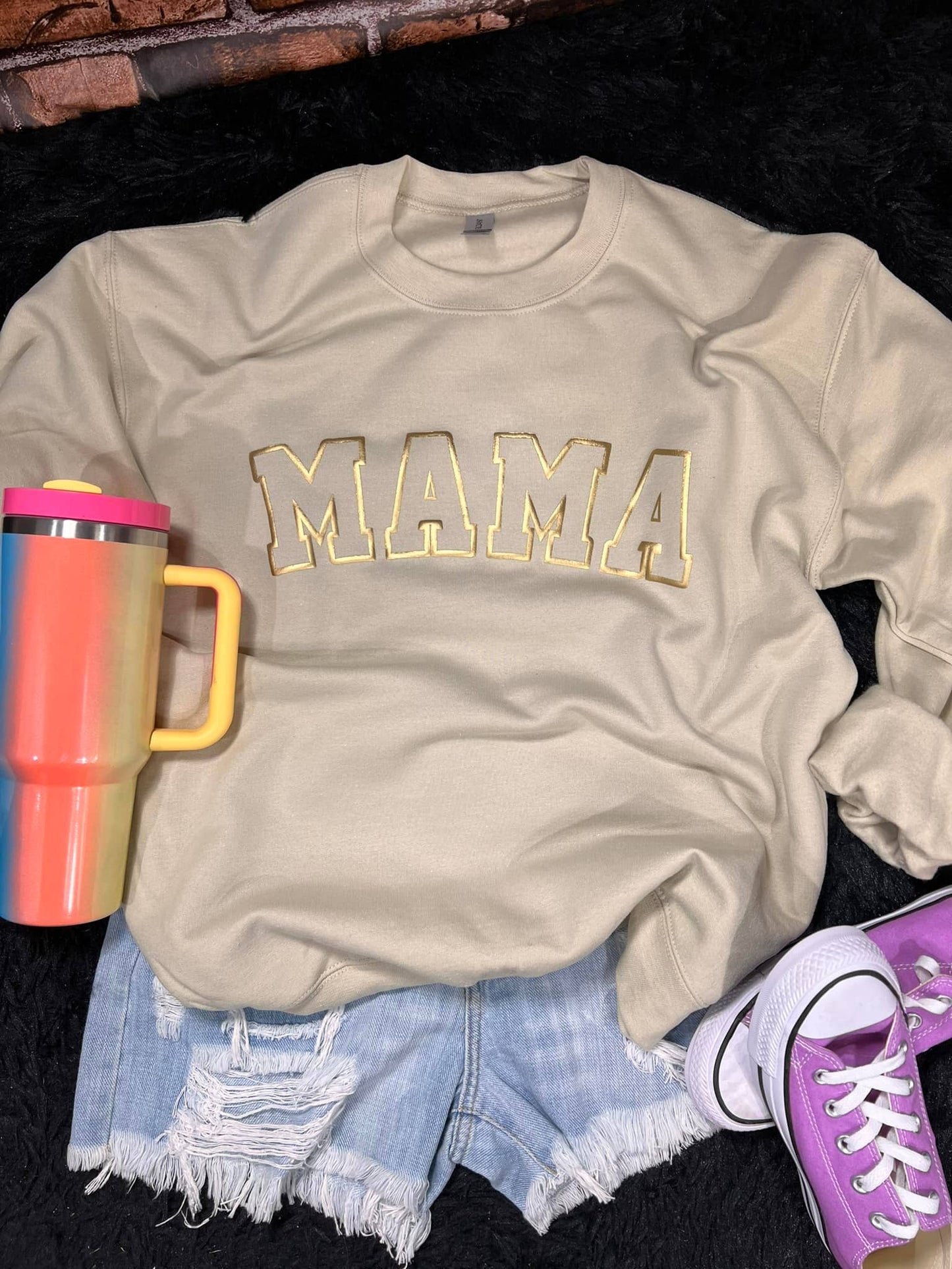 Mama Outline Gold Puff Fleece