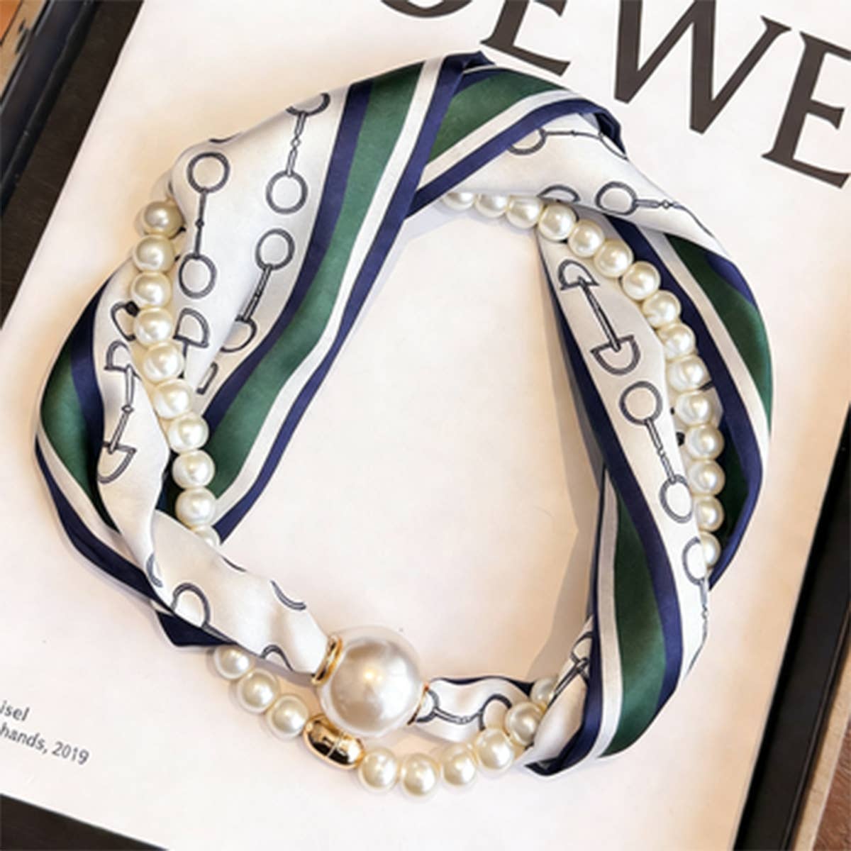 Pearl Magnetic Skinny Silk Neck Scarf_CWASC03934