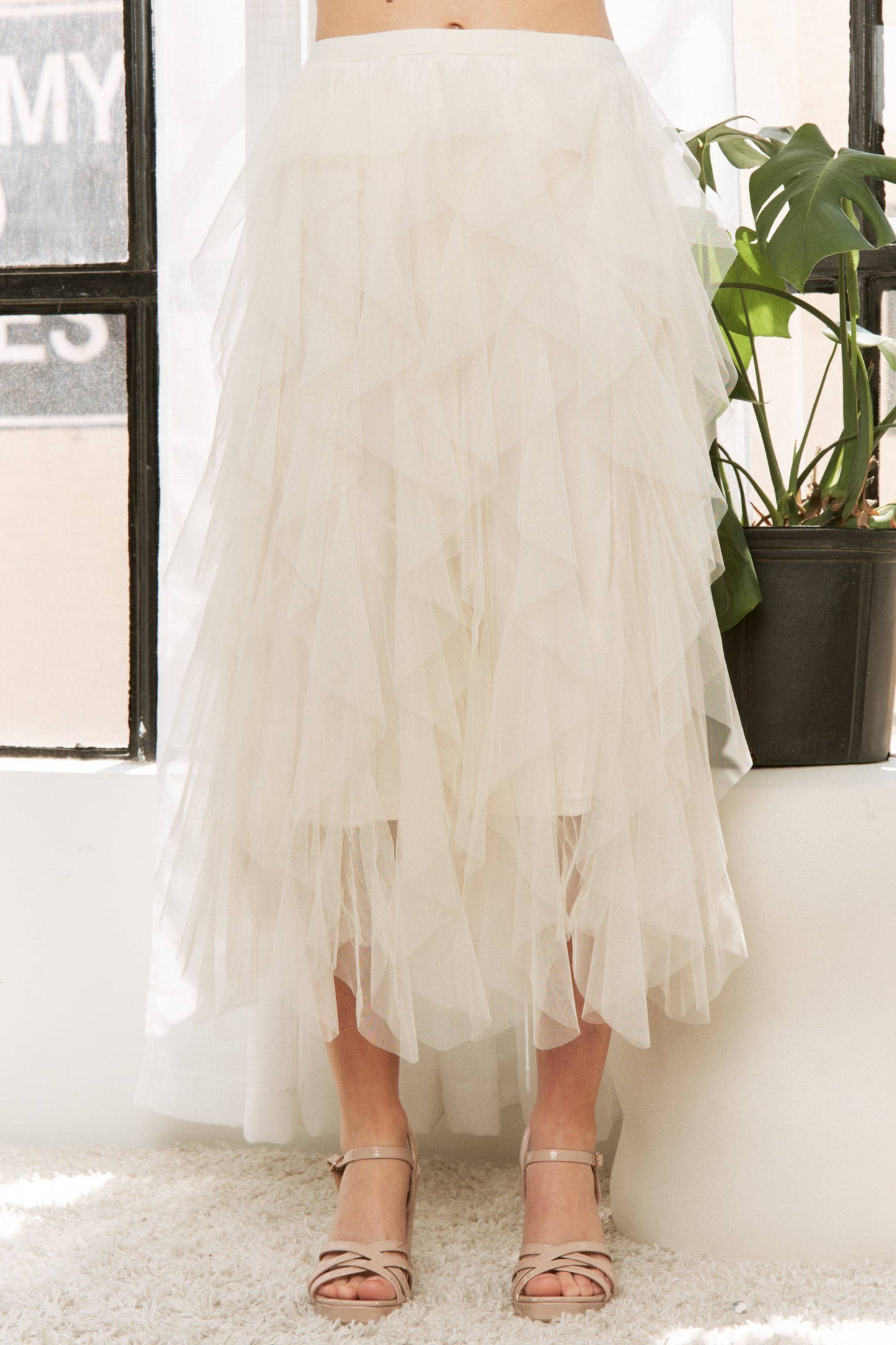 CASCADING TULLE MESH LAYERED MAX SKIRT