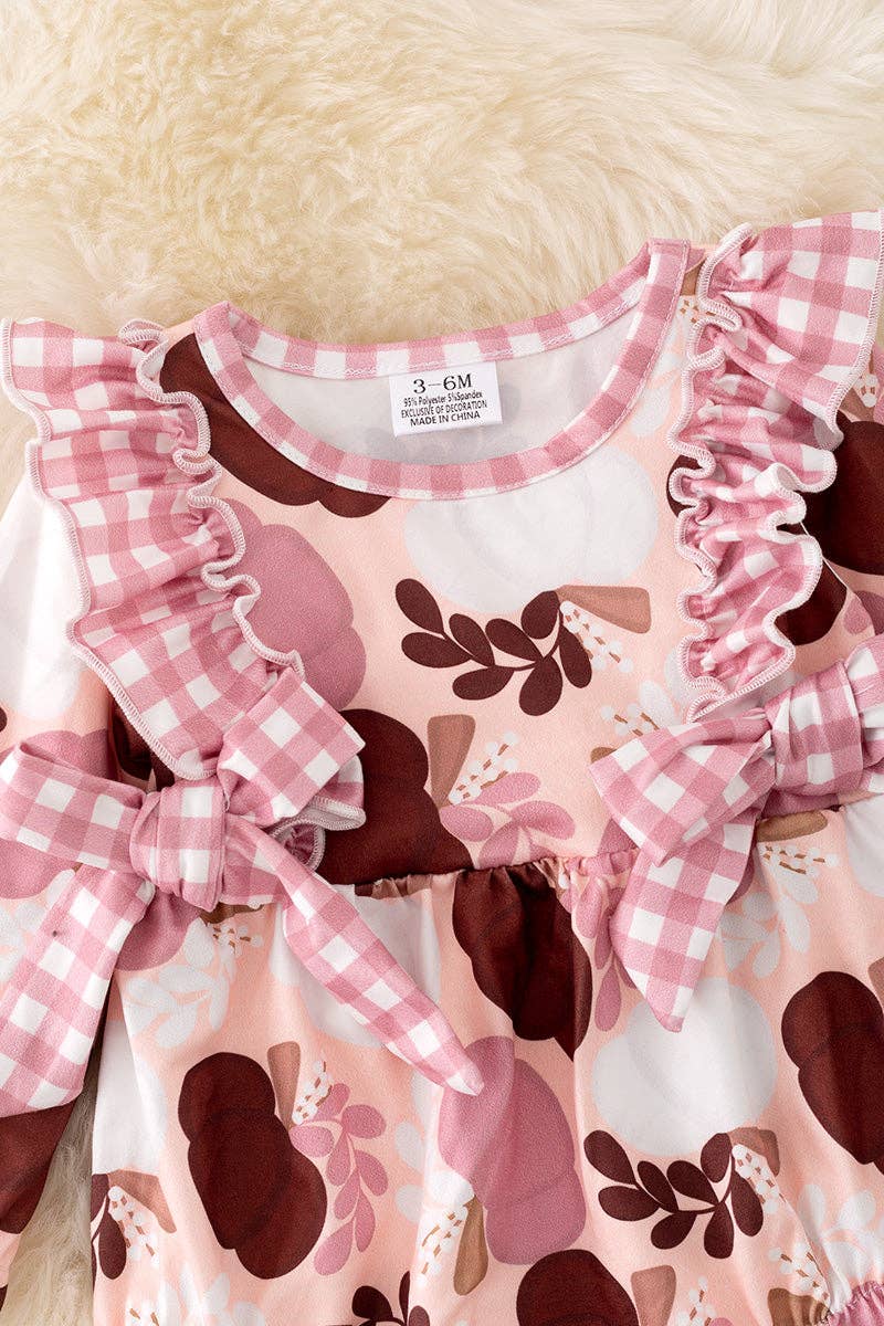 Pumpkin printed baby onesie with gingham trim. RPG40624 AMY
