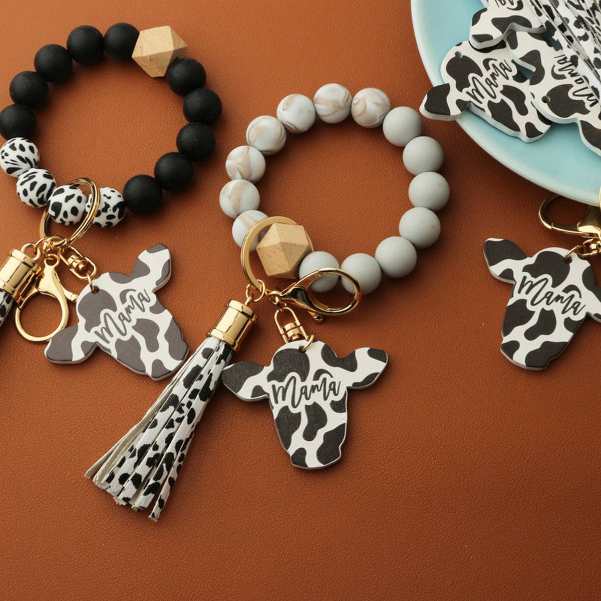 BULL HEAD WESTERN STYLE BRACELET KEYCHAIN_CWMM1289