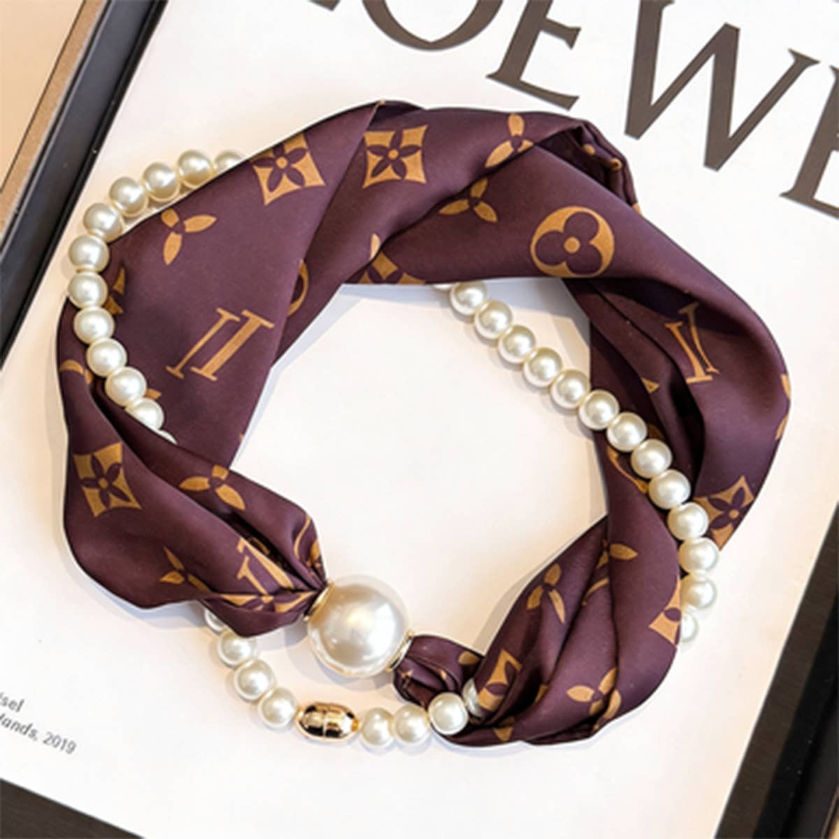Pearl Magnetic Skinny Silk Neck Scarf_CWASC03934